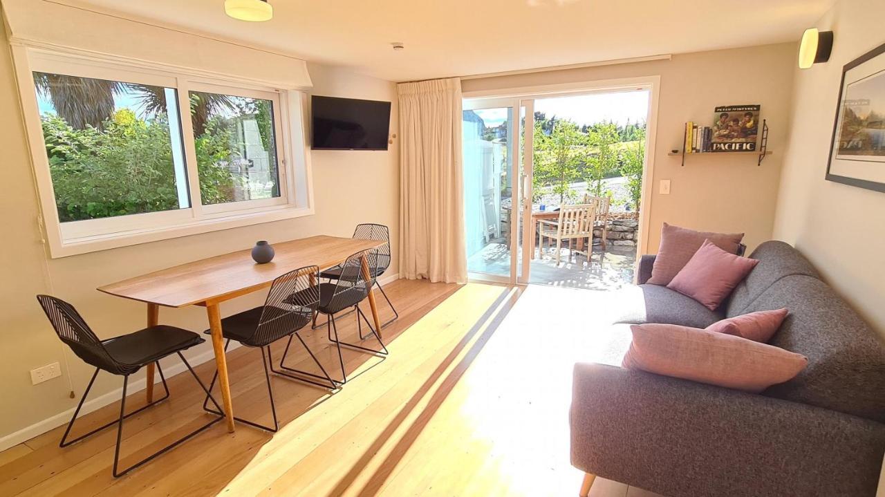 Kowhai Apartment - private opposite golf course central Wanaka Esterno foto