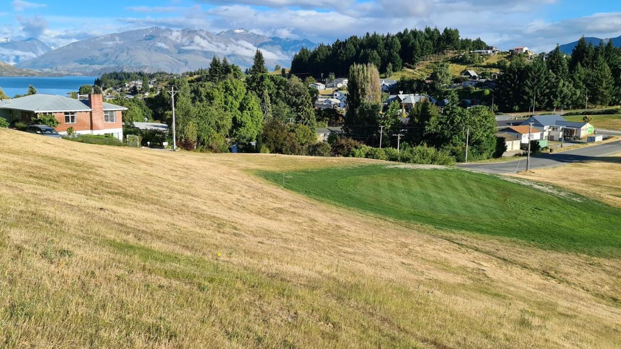 Kowhai Apartment - private opposite golf course central Wanaka Esterno foto